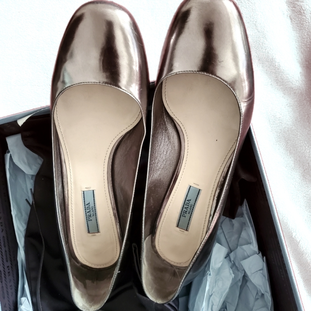 Designer high end brand pumps